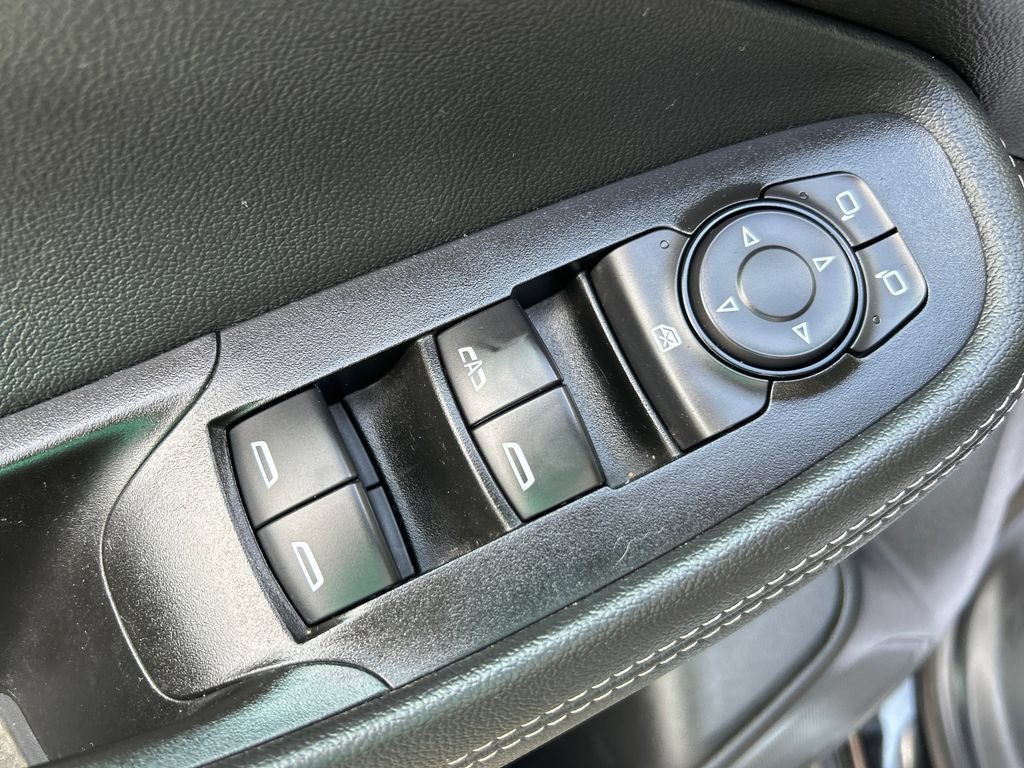 Used 2022 Buick Encore GX Preferred w/ Sport Touring Package FWD image 18