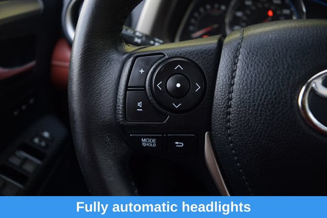 Used 2013 Toyota RAV4 Limited AWD/4WD image 6