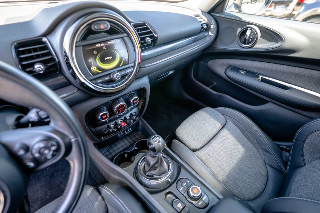 Used 2016 MINI Cooper Clubman FWD image 20