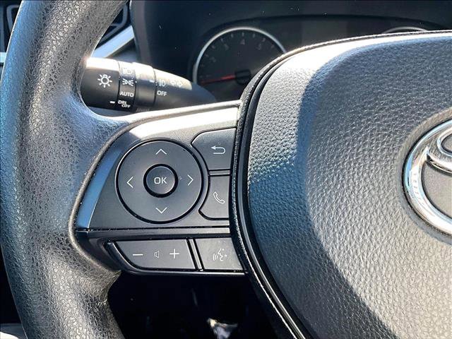 Used 2021 Toyota RAV4 XLE image 17