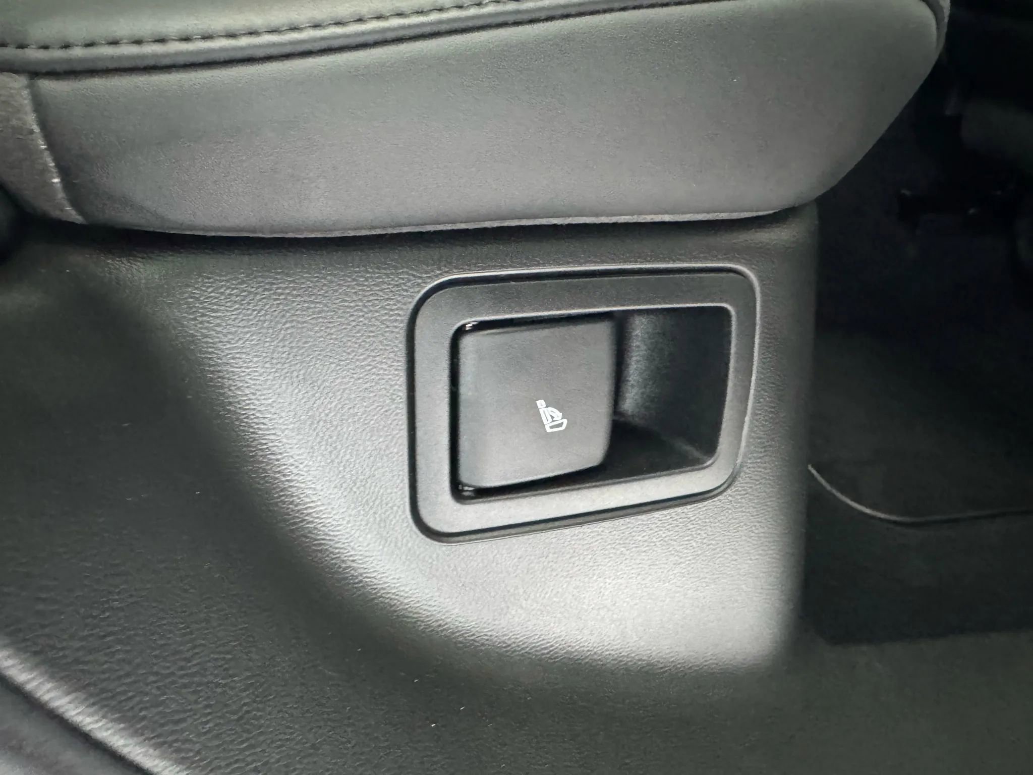 Used 2023 Maserati Grecale Trofeo image 18