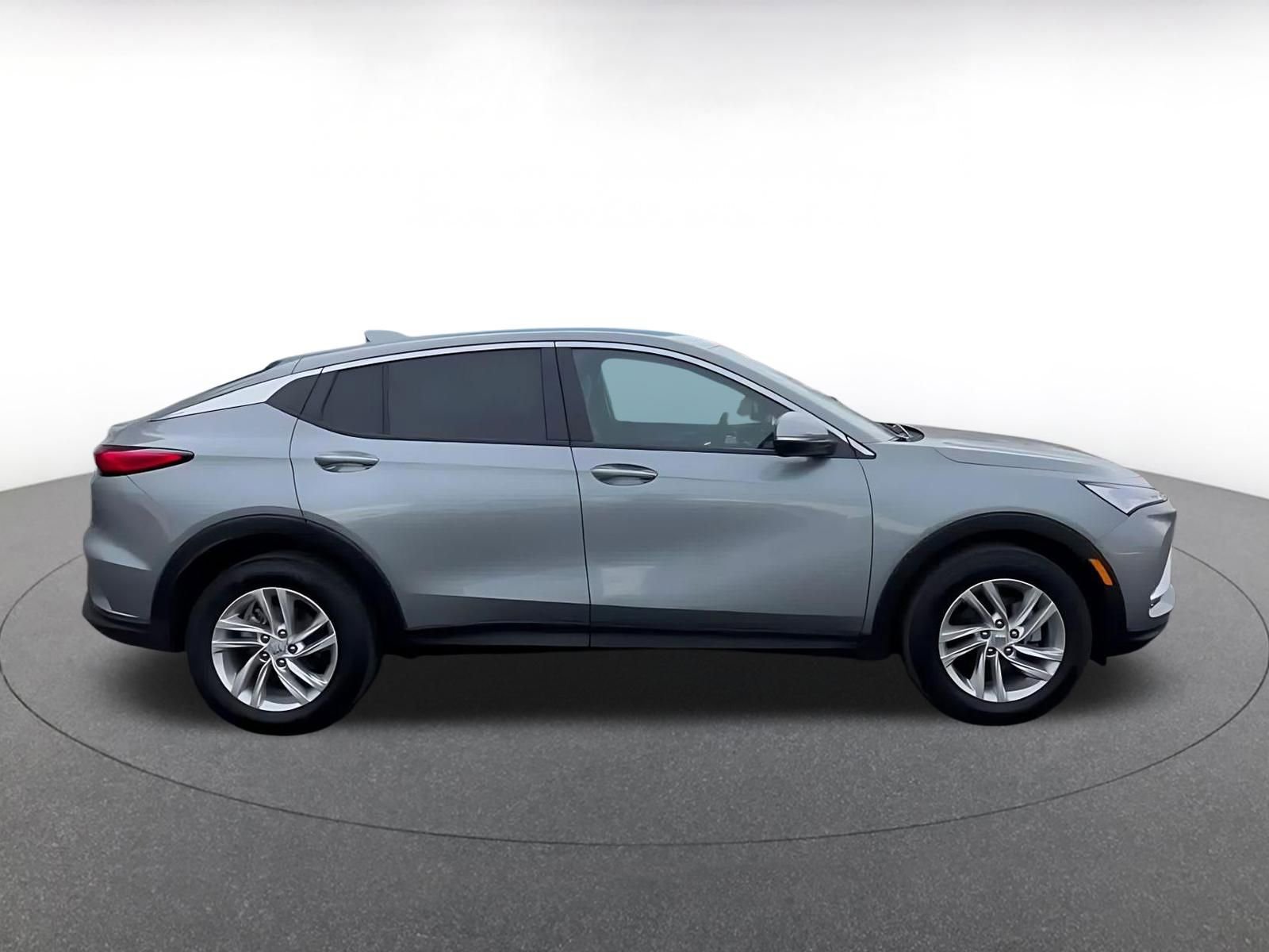 Used 2025 Buick Envista Preferred image 16