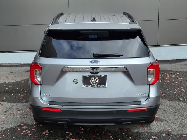 Used 2023 Ford Explorer XLT image 5