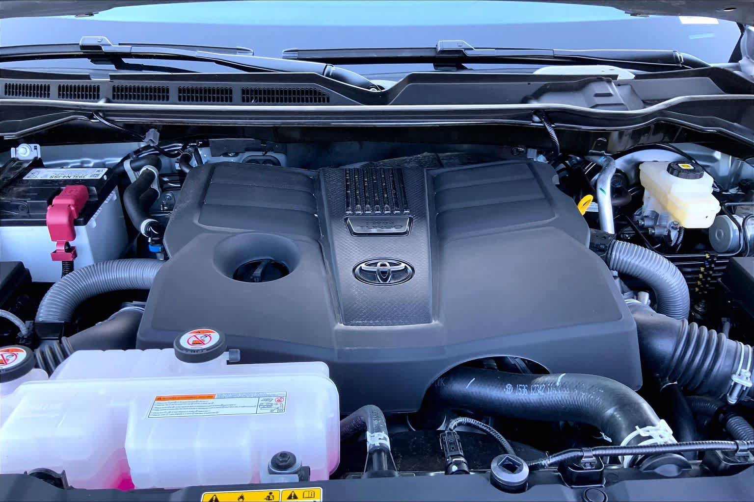 Used 2026 Toyota Tundra SR5 w/ SX Package RWD image 32