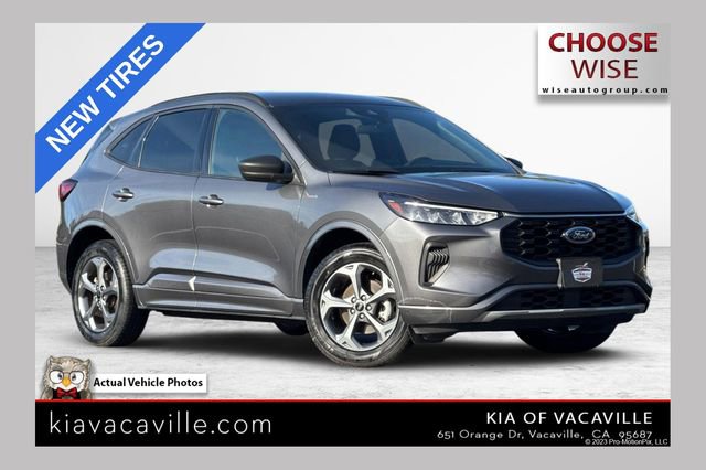 Used 2023 Ford Escape ST-Line image 1