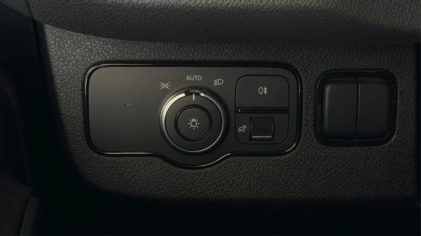 Used 2021 Mercedes-Benz Sprinter 2500 image 42