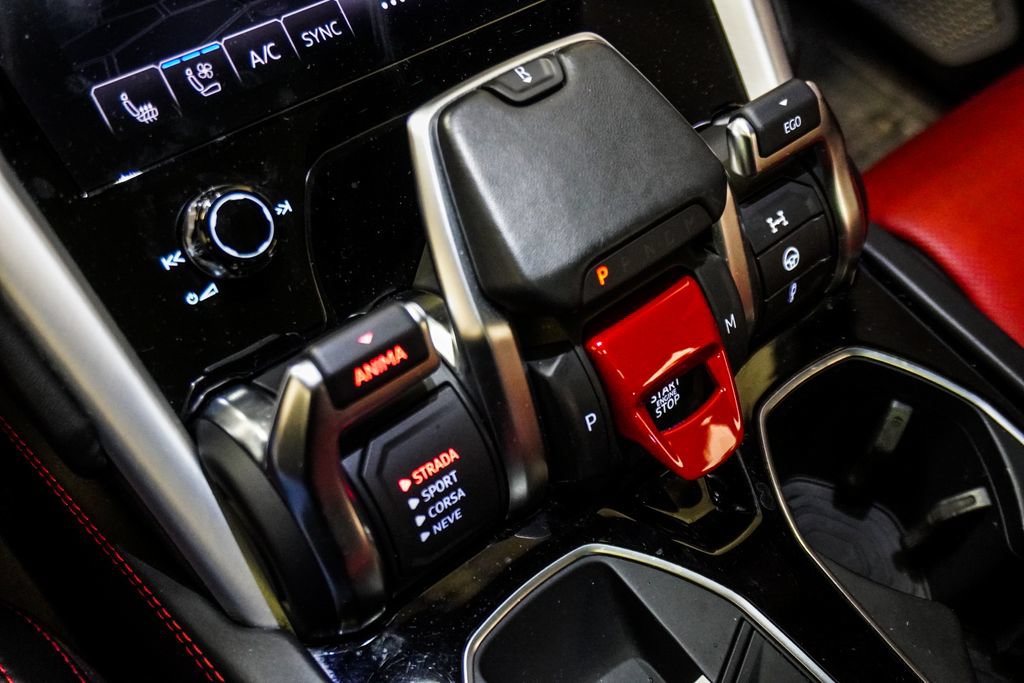 Used 2019 Lamborghini Urus AWD/4WD image 29