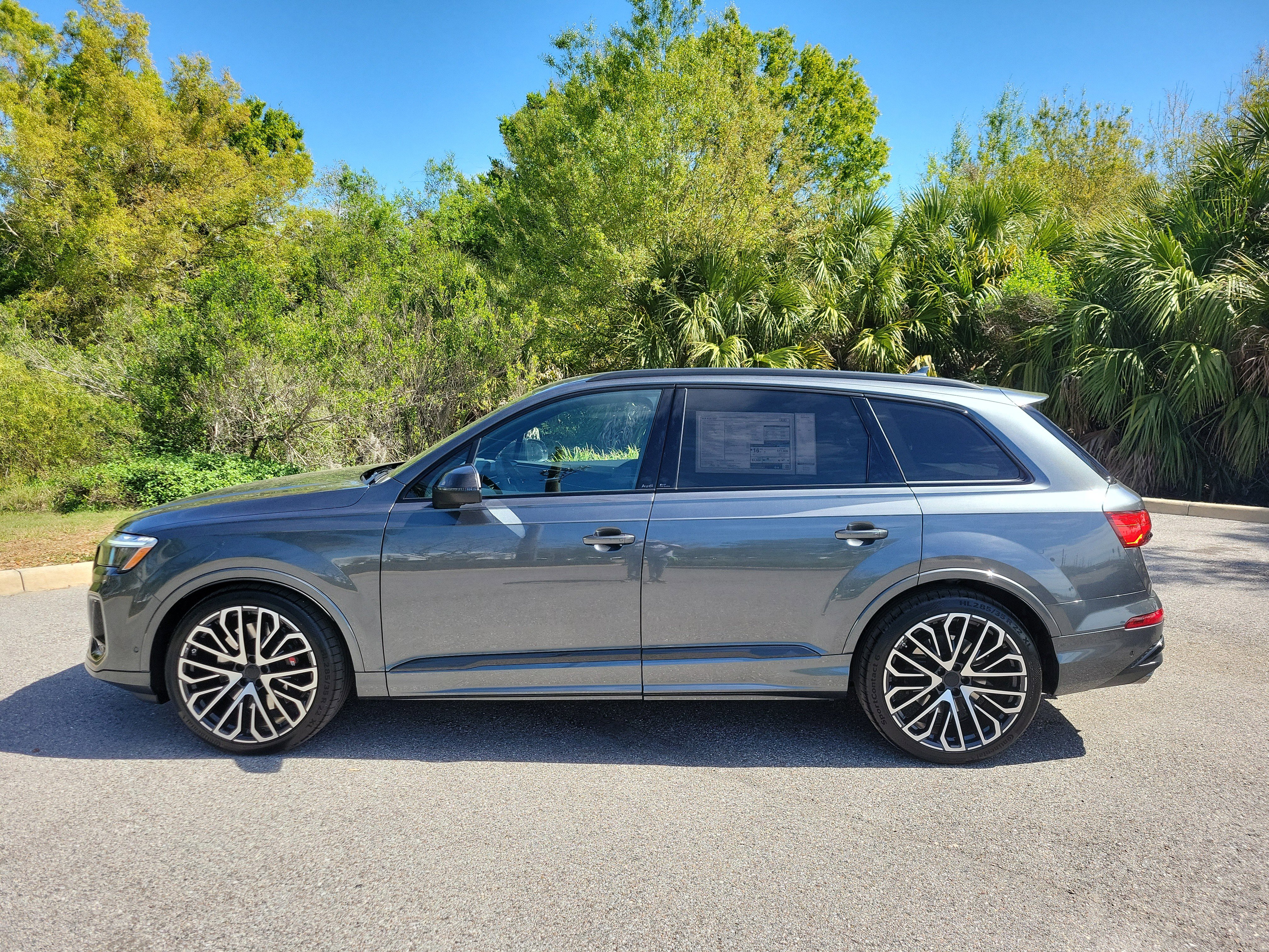 New 2026 Audi SQ7 Premium Plus image 7