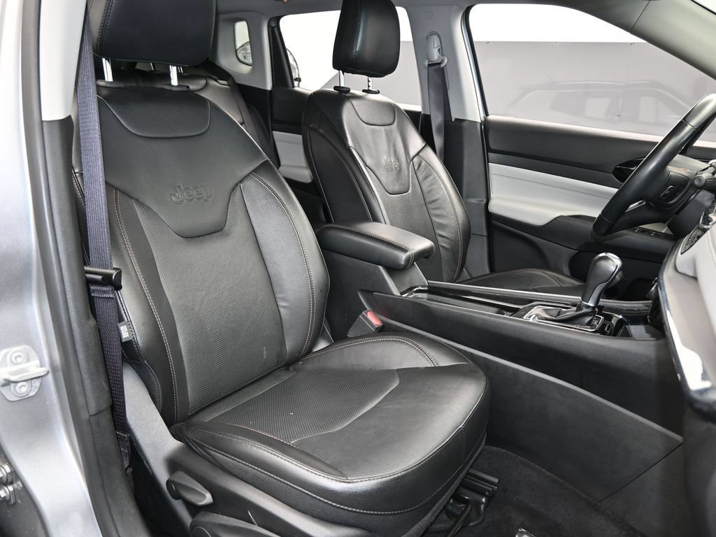 Used 2022 Jeep Compass Limited w/ Sun and Sound Group AWD/4WD image 41