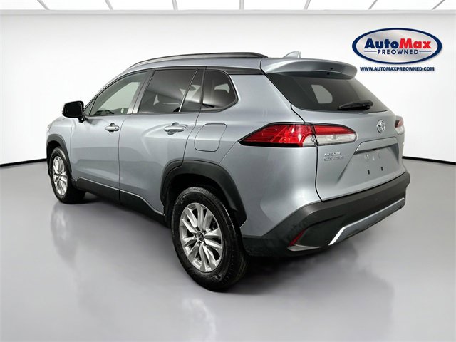Used 2024 Toyota Corolla Cross LE image 5