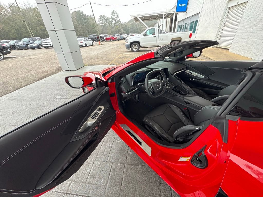 Used 2023 Chevrolet Corvette Stingray Convertible w/ Battery Protection Package image 14