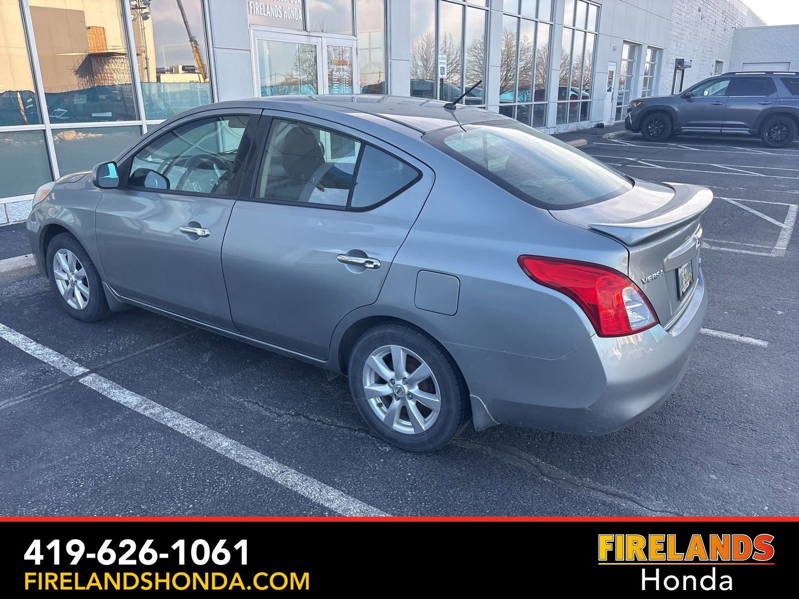 Used 2014 Nissan Versa SV w/ Convenience Package image 12