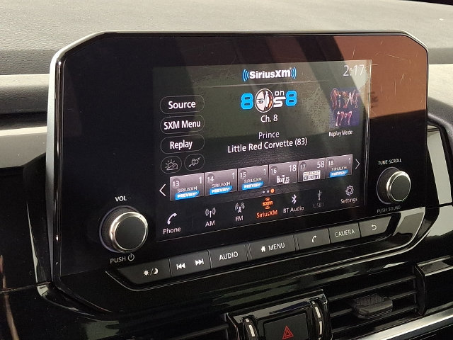 Used 2022 Nissan Pathfinder SV AWD/4WD image 3