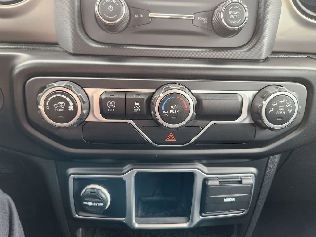 Used 2020 Jeep Wrangler Sport image 20