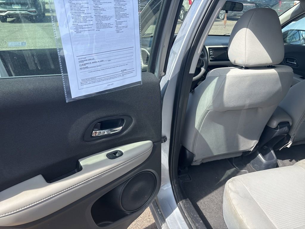 Used 2019 Honda HR-V LX image 9