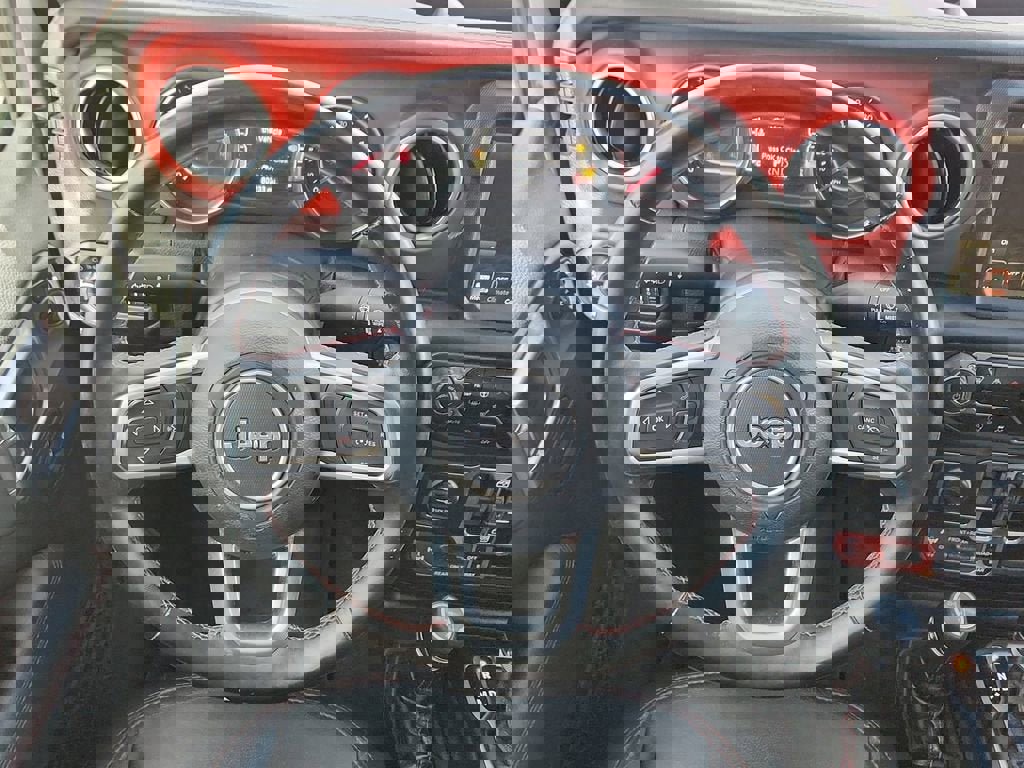 Used 2020 Jeep Gladiator Rubicon image 12