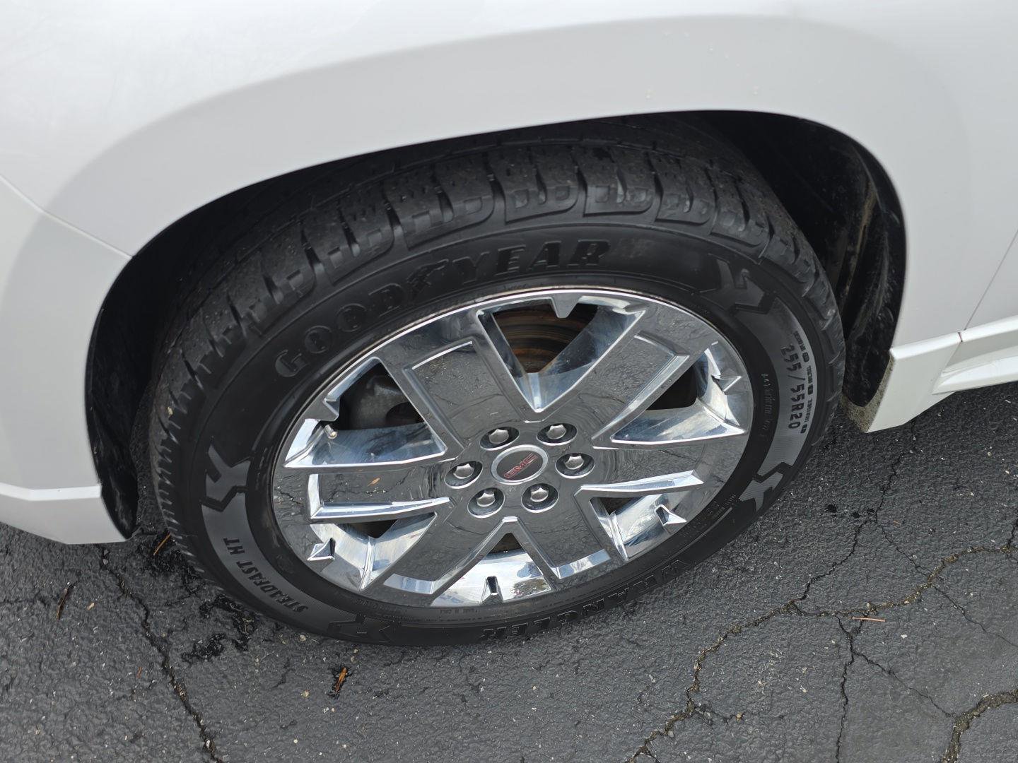 Used 2016 GMC Acadia Denali image 44