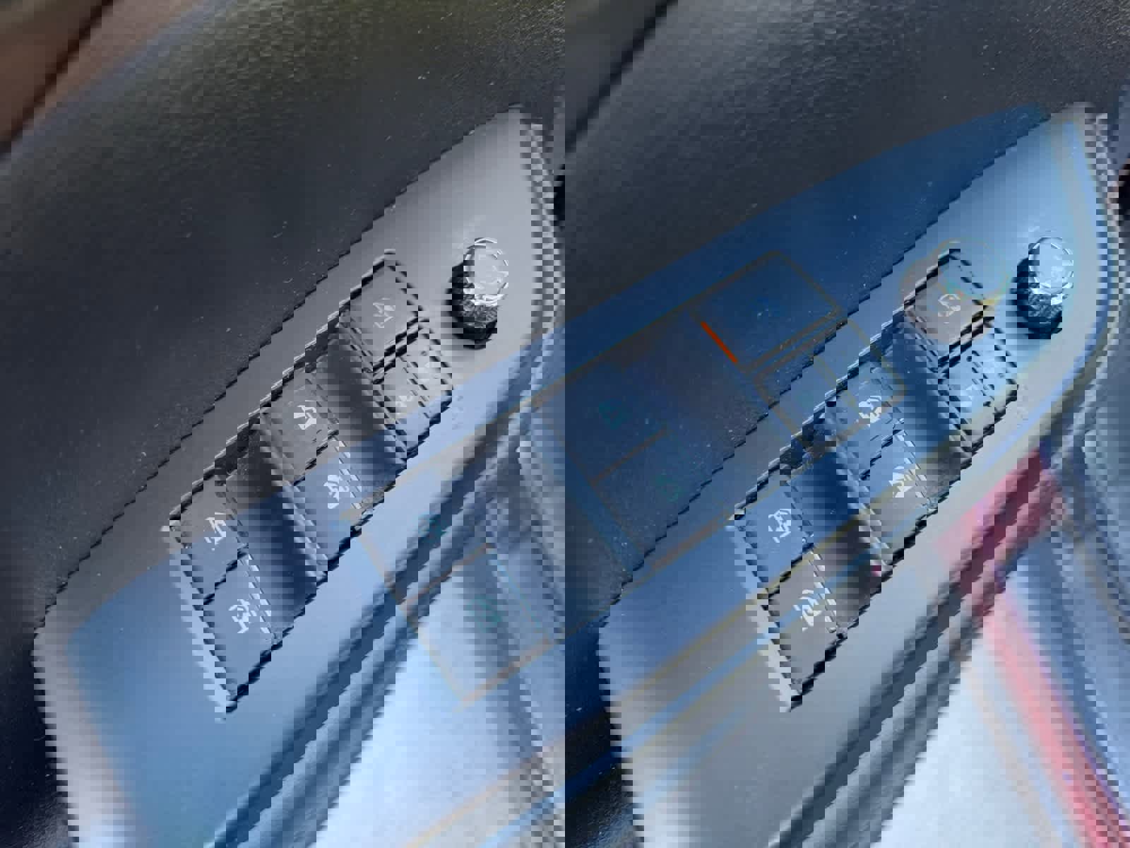 Used 2019 Toyota Highlander XLE image 19