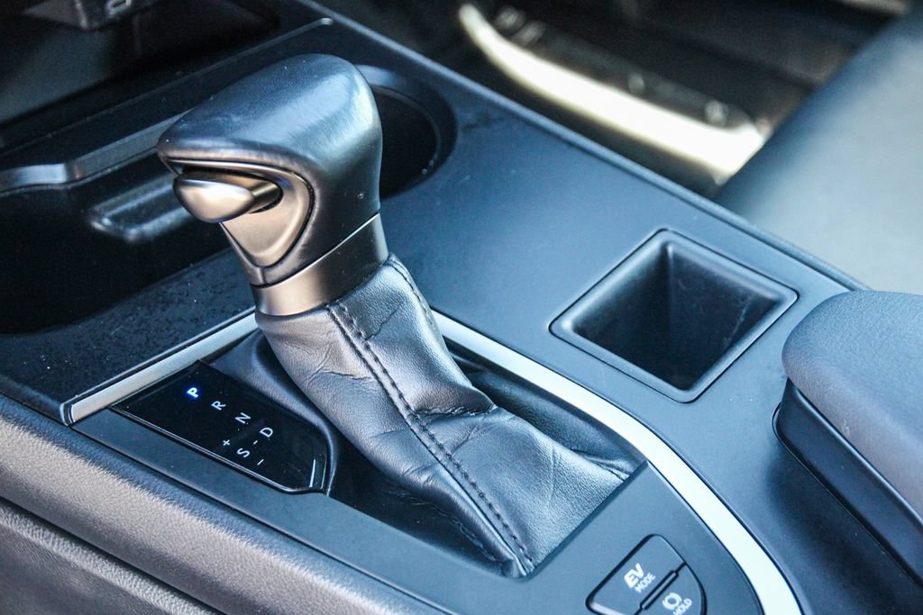 Certified 2024 Lexus UX 250h FWD image 21