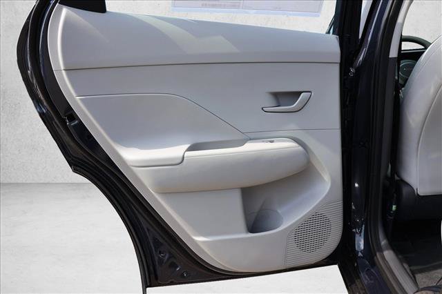 New 2027 Hyundai Kona SE AWD/4WD image 21