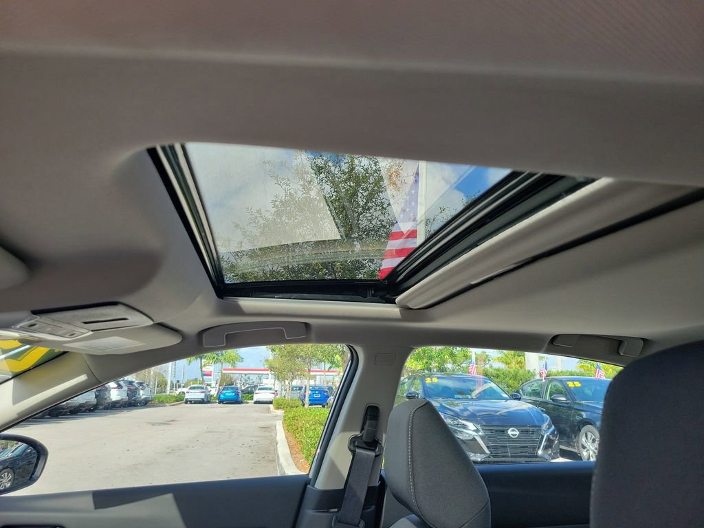 Used 2025 Nissan Altima 2.5 SV w/ SV Special Edition Package image 15