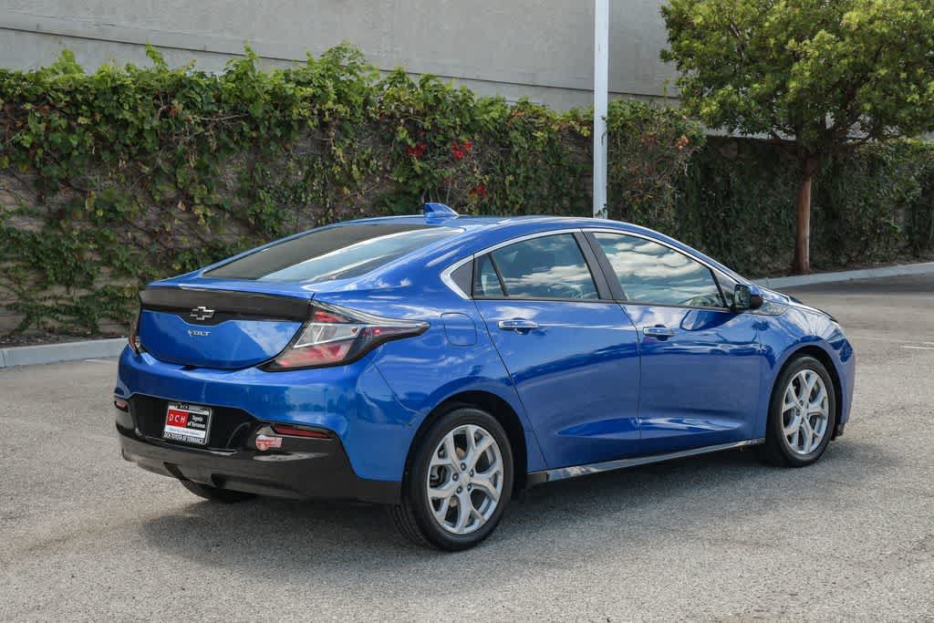 Used 2018 Chevrolet Volt LT w/ Comfort Package FWD image 9