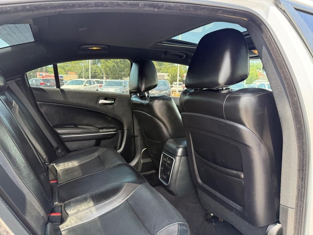 Used 2020 Dodge Charger SXT w/ Leather Interior Group RWD image 10