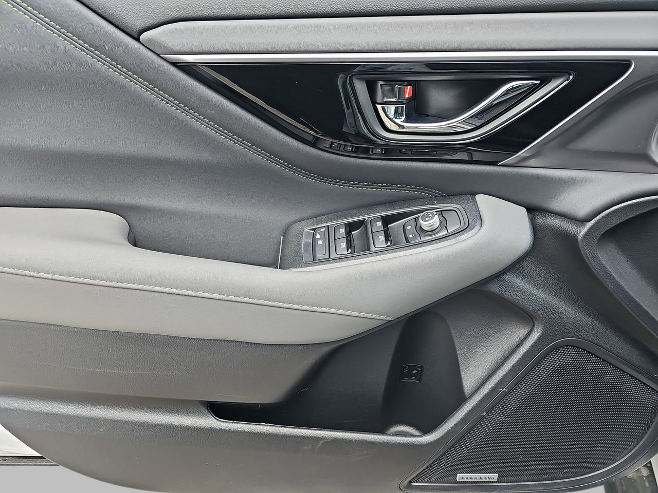 Certified 2025 Subaru Outback Onyx Edition XT image 32