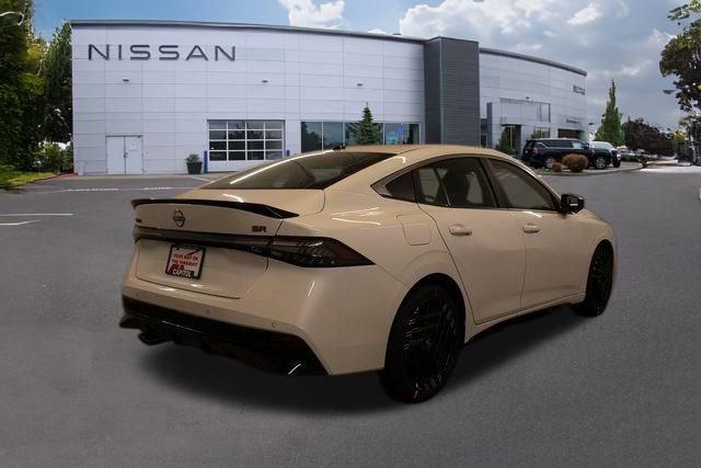 New 2026 Nissan Sentra SR w/ SR Premium Package FWD image 2