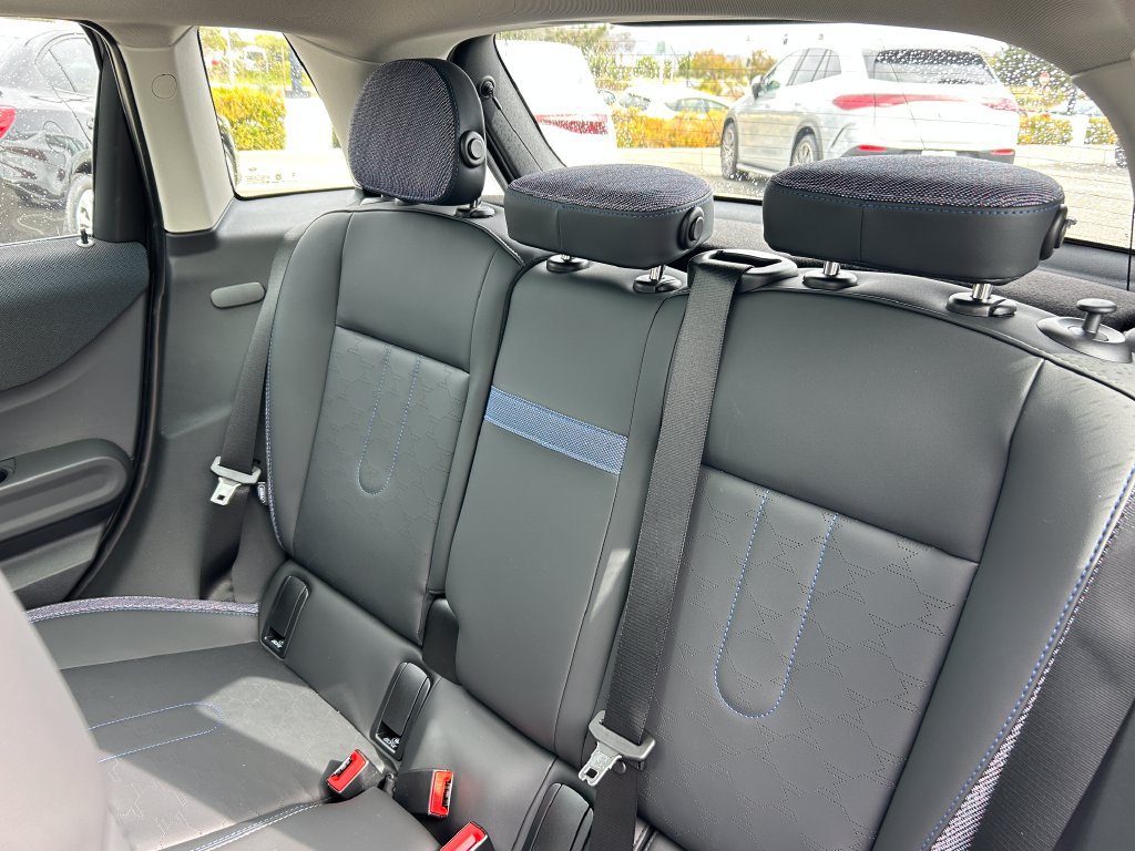 New 2027 MINI Cooper 4-Door Hardtop FWD image 31