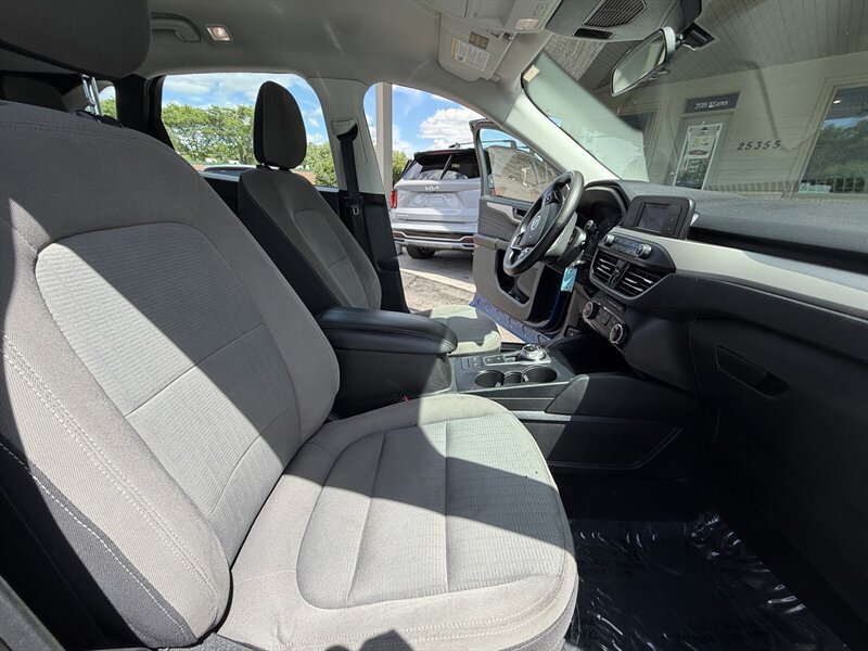 Used 2022 Ford Escape S FWD image 16