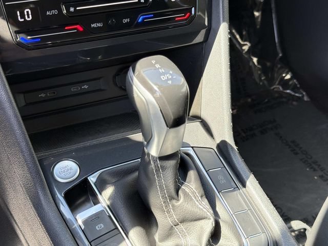 Certified 2023 Volkswagen Tiguan SE FWD image 21