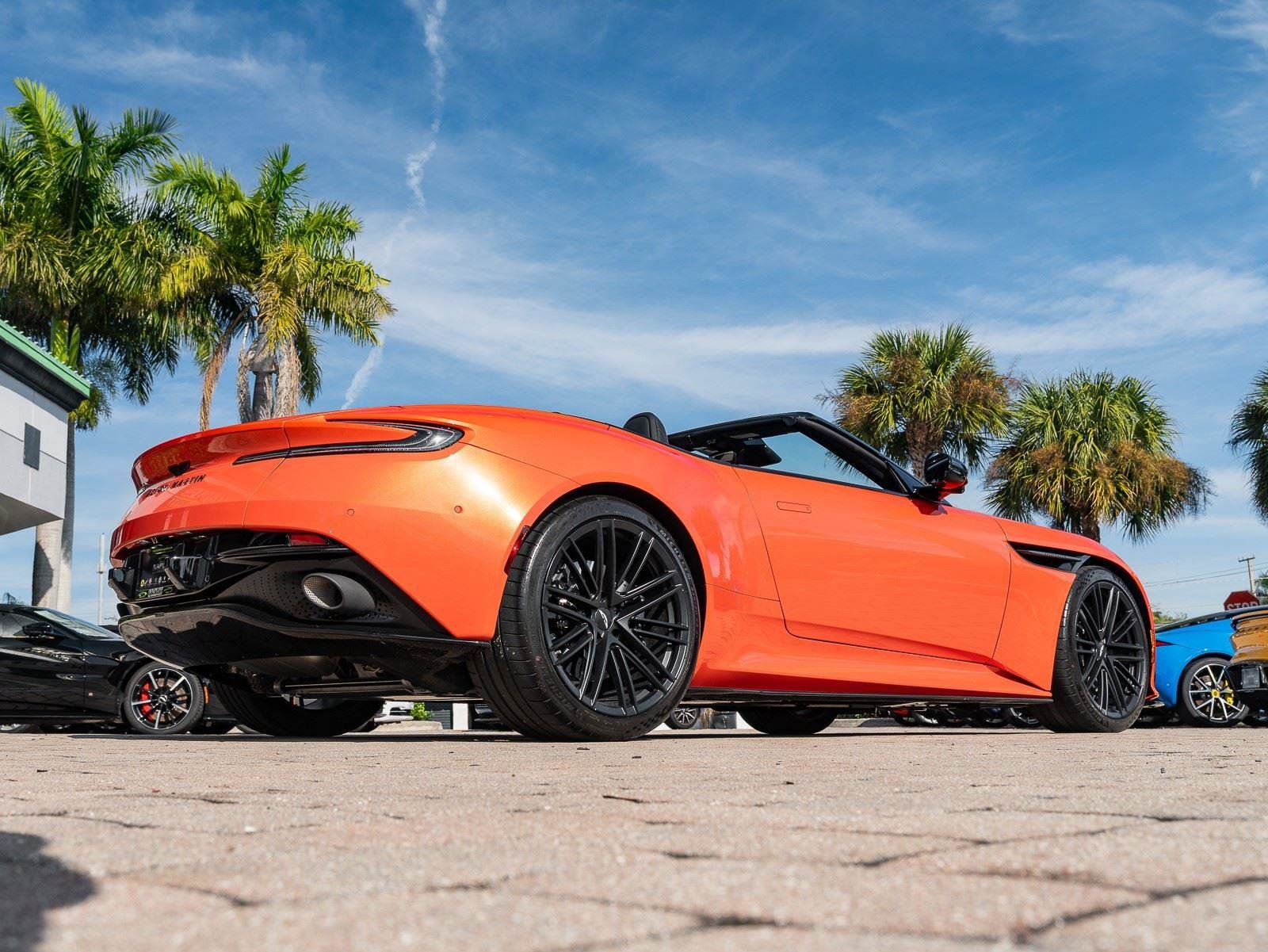 Used 2024 Aston Martin DB12 Convertible RWD image 14