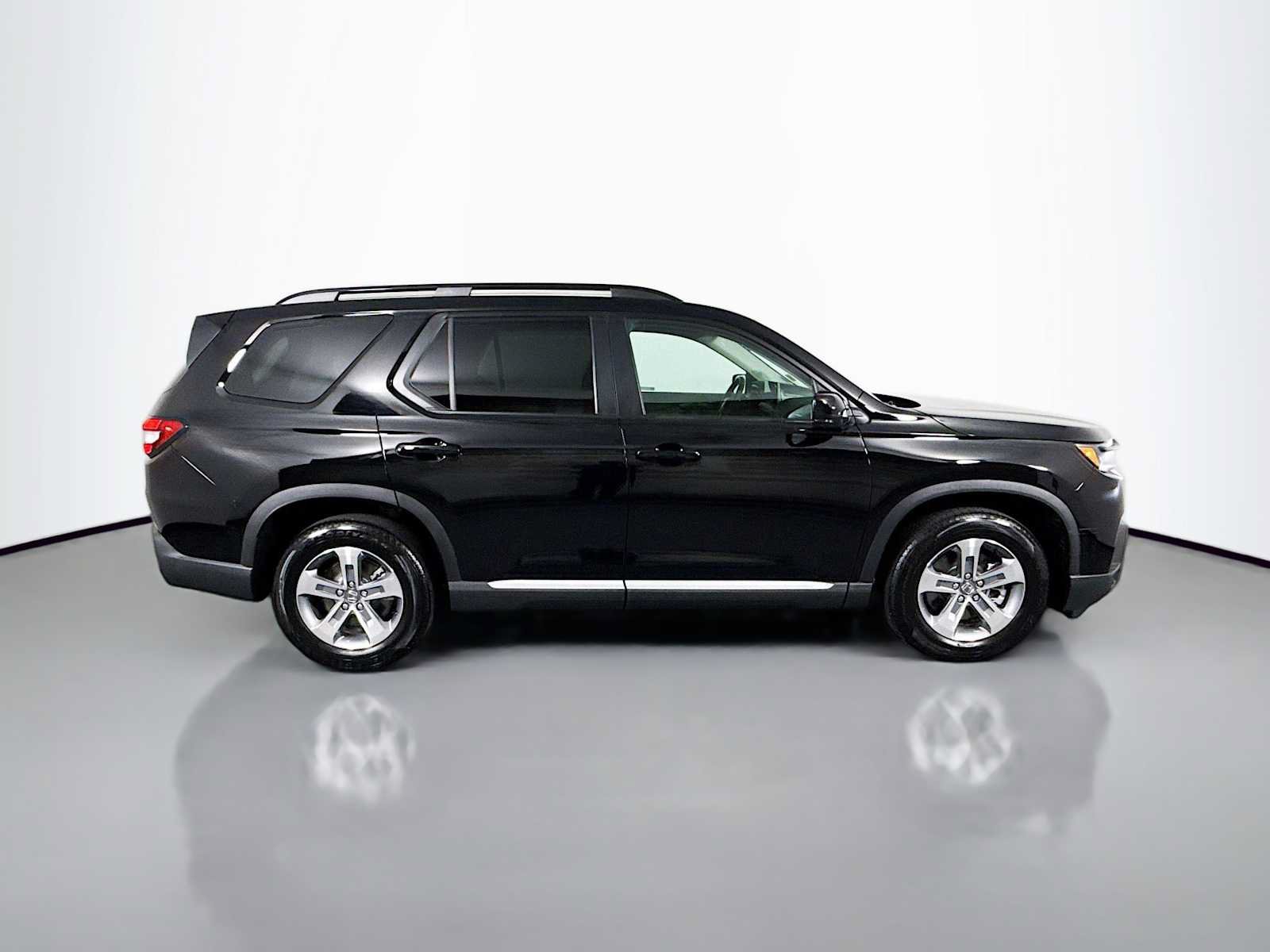 Certified 2026 Honda Pilot EX-L image 8