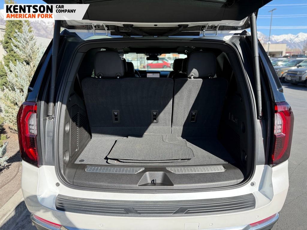 Used 2025 GMC Yukon Denali w/ Sun & Power Step Package image 41
