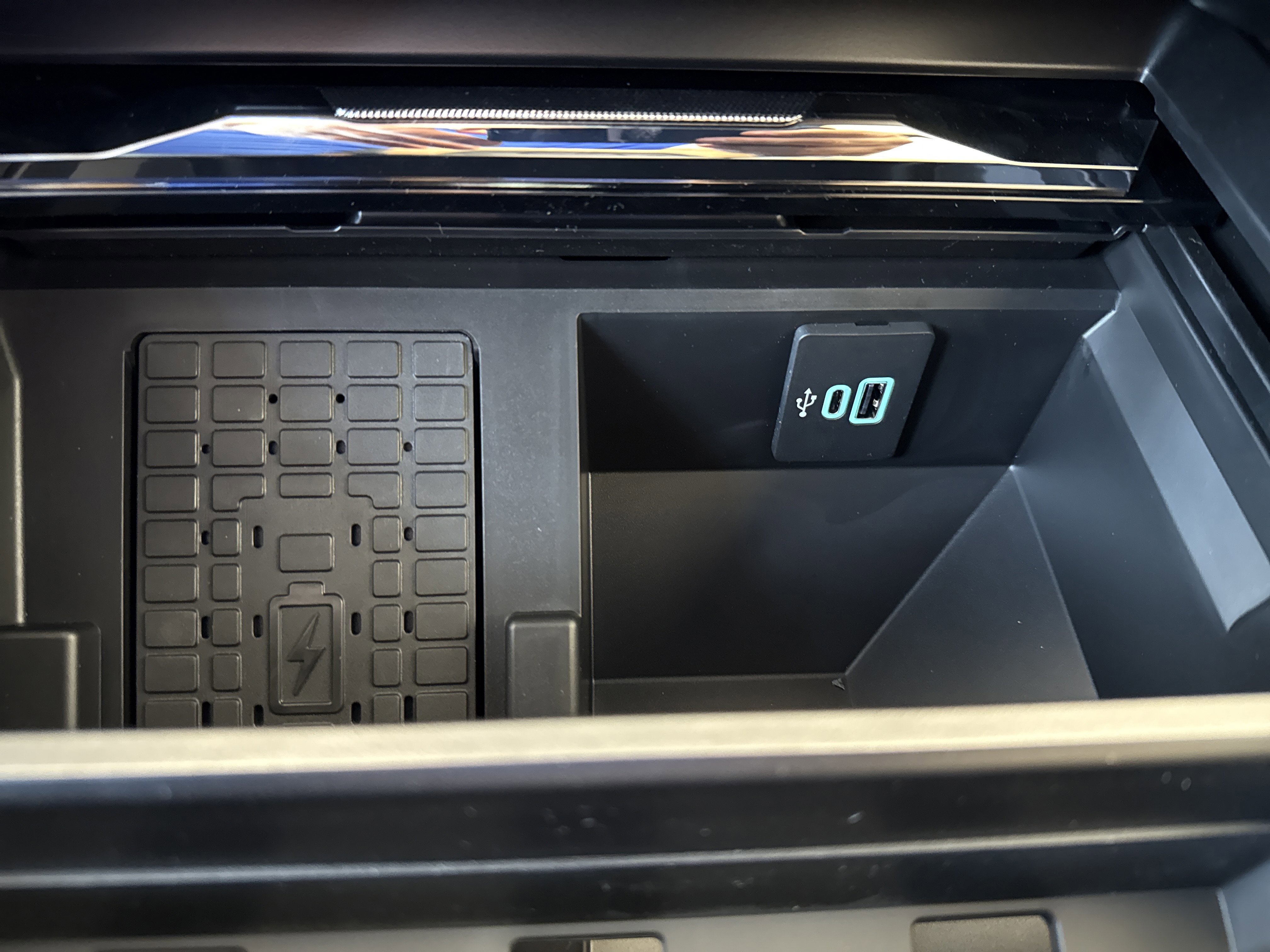 New 2026 Ford F350 Lariat w/ Chrome Package image 29