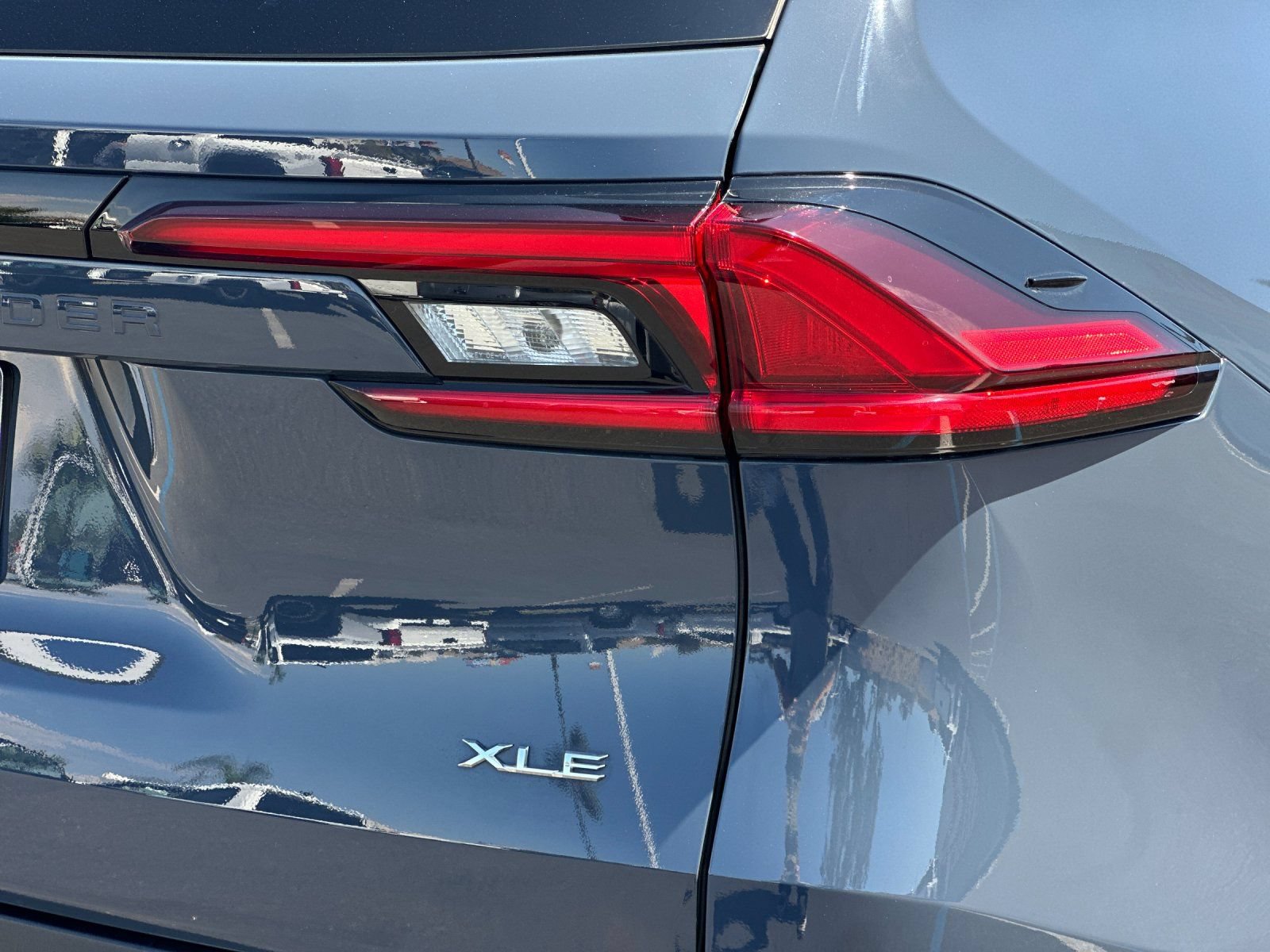 Used 2025 Toyota Grand Highlander AWD image 26