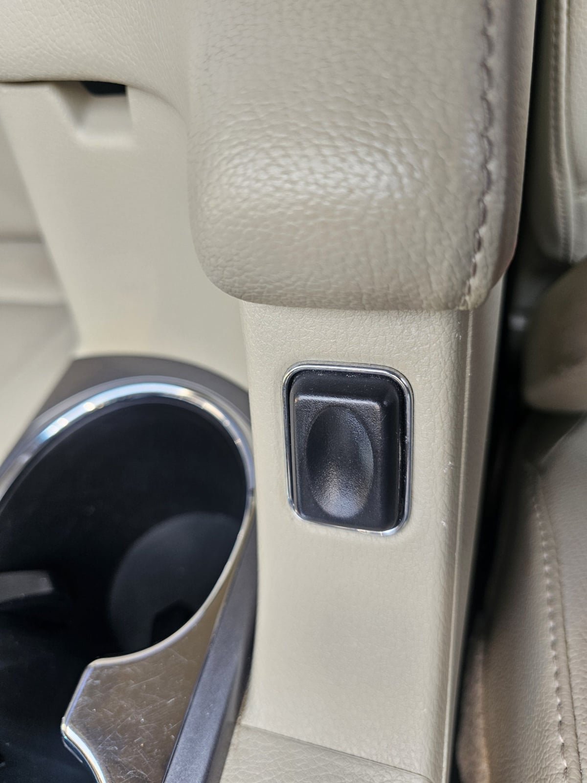 Used 2013 Acura ILX w/ Technology Package FWD image 22