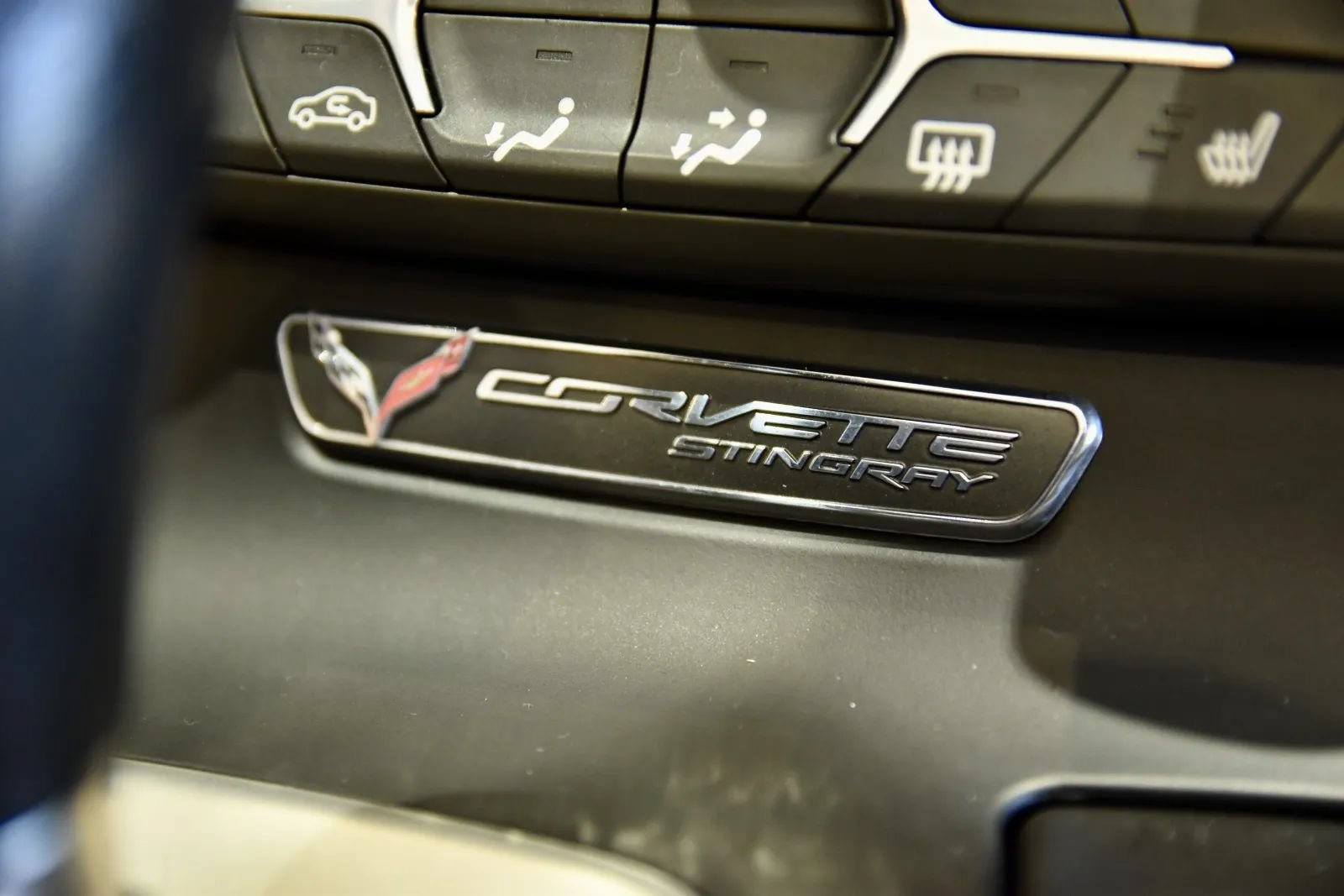 Used 2018 Chevrolet Corvette Stingray Convertible w/ 3LT Preferred Equipment Group RWD image 22