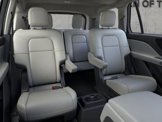 New 2026 Lincoln Aviator AWD w/ Jet Appearance Package image 11