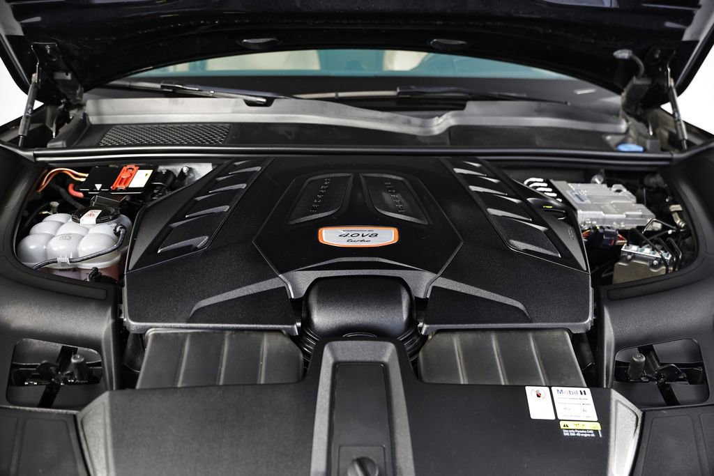 Certified 2022 Porsche Cayenne Turbo image 32