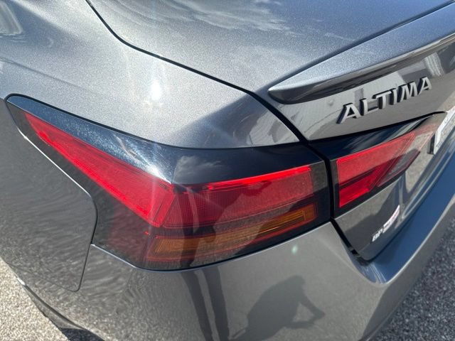 Used 2024 Nissan Altima 2.0 SR FWD image 10