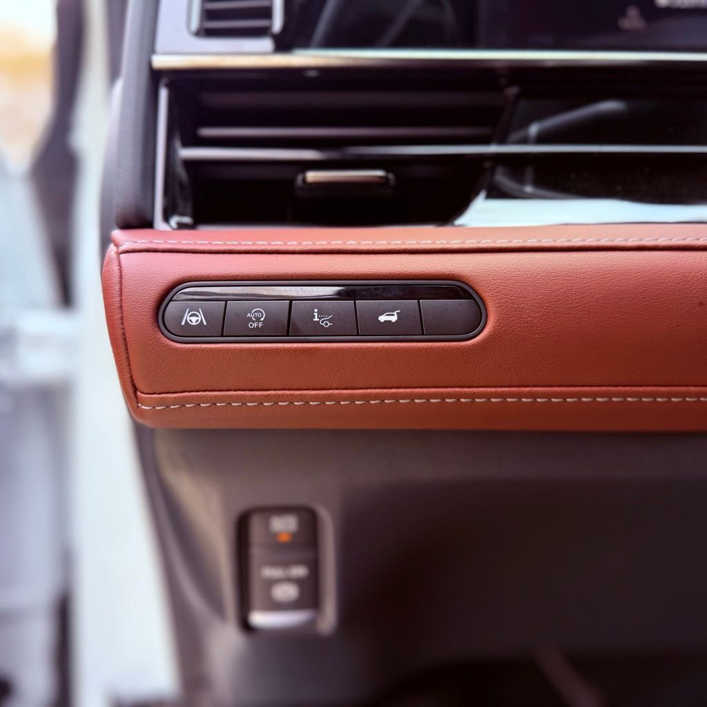 Certified 2026 INFINITI QX80 Autograph w/ Premium Cargo Package image 21