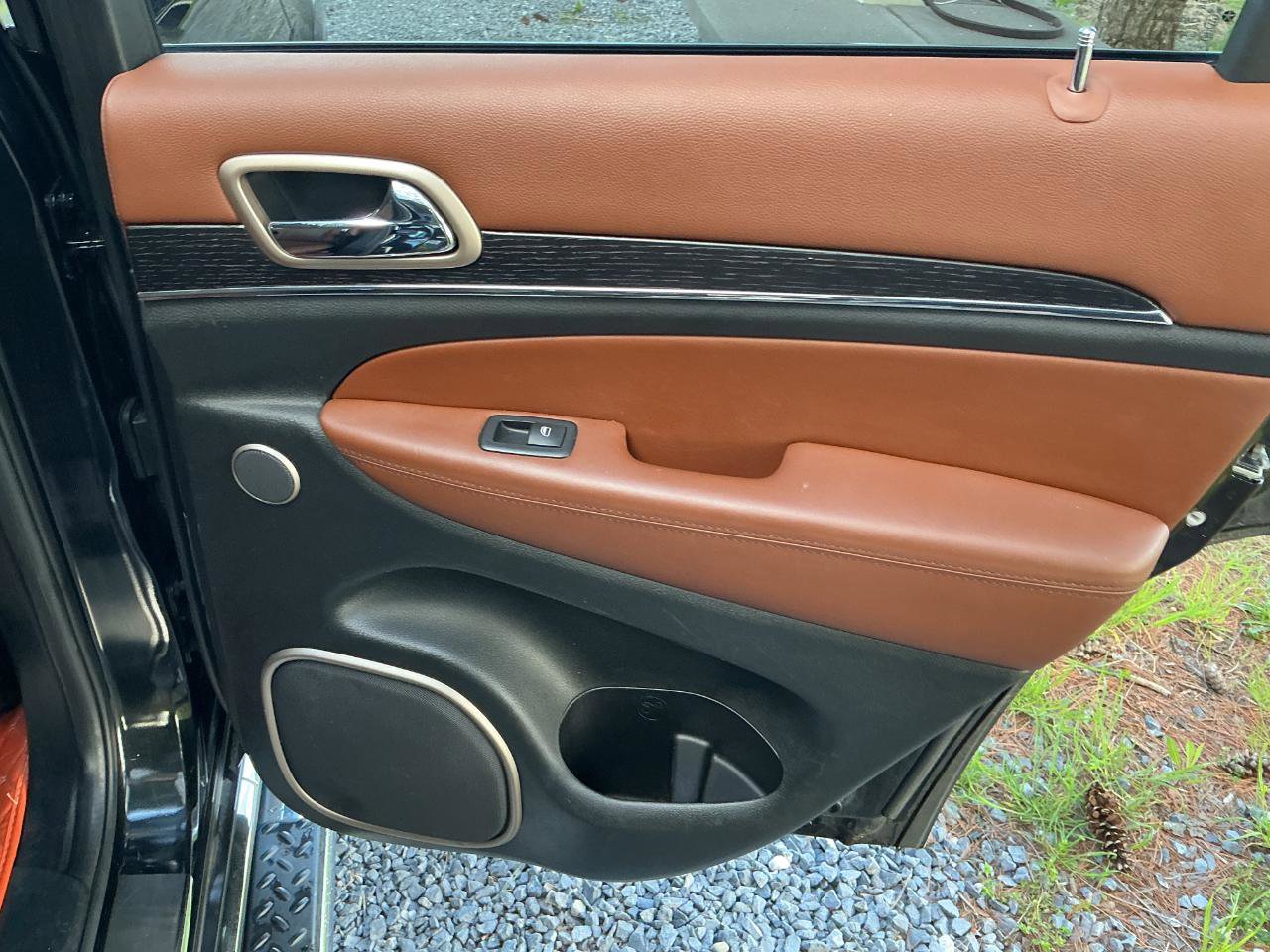 Used 2015 Jeep Grand Cherokee Summit AWD/4WD image 20