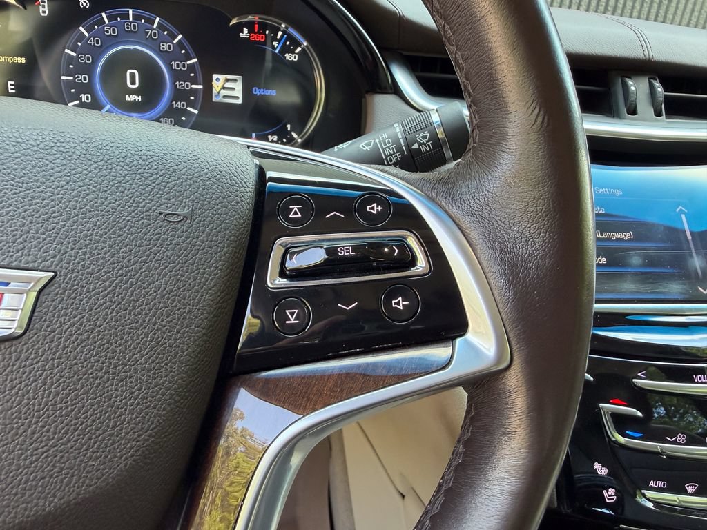 Used 2016 Cadillac XTS Premium FWD image 38