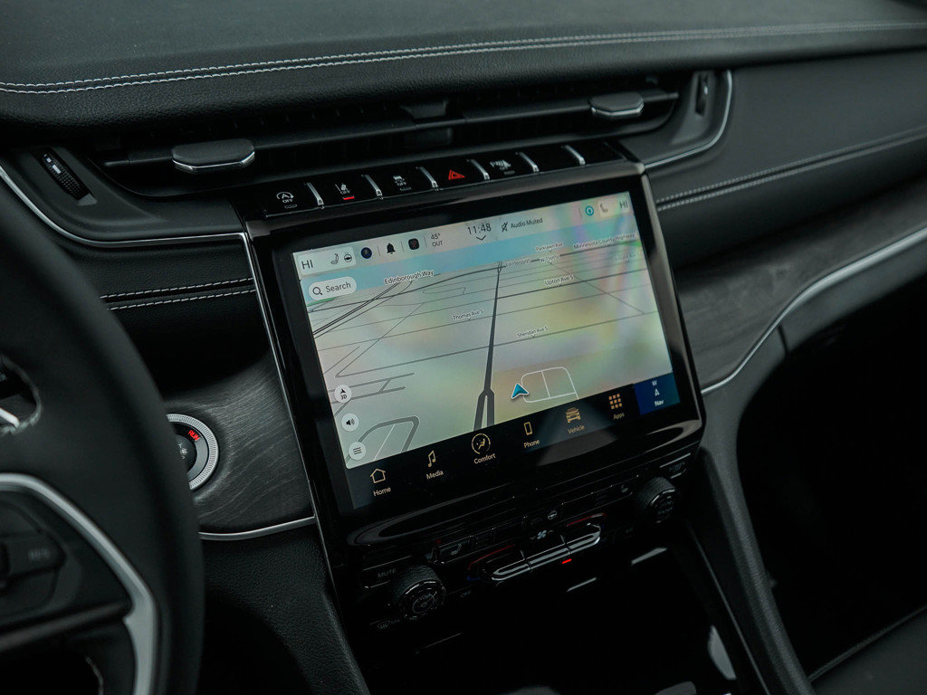 New 2025 Jeep Grand Cherokee L Limited w/ Black Appearance Package image 25