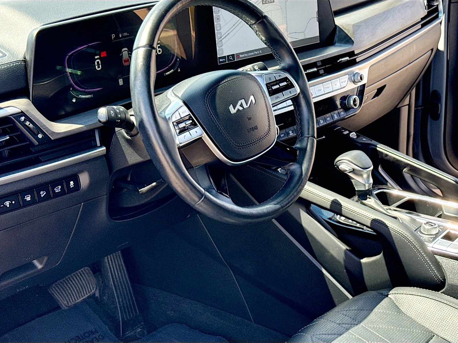 Used 2024 Kia Telluride EX X-Line AWD/4WD image 4