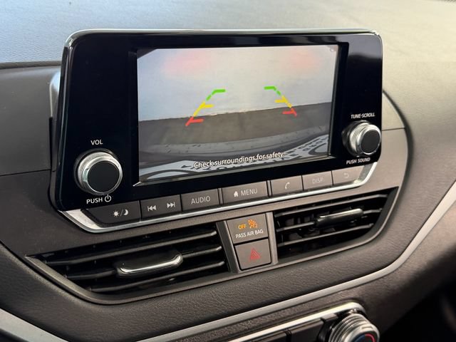 Used 2024 Nissan Altima 2.5 S FWD image 21