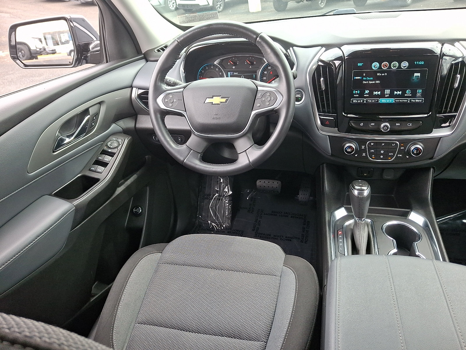Used 2019 Chevrolet Traverse LT FWD image 10