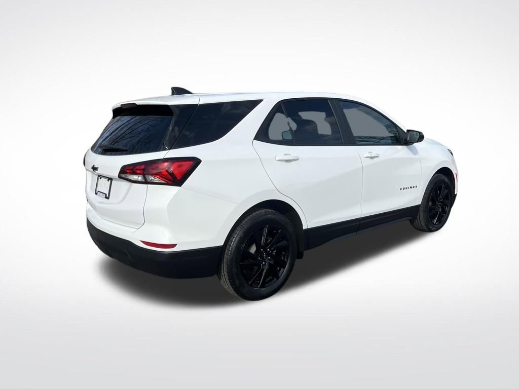 Used 2023 Chevrolet Equinox LS w/ LS Convenience Package image 12